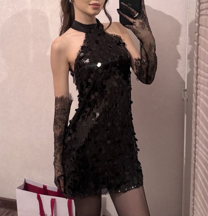 Платье с пайетками