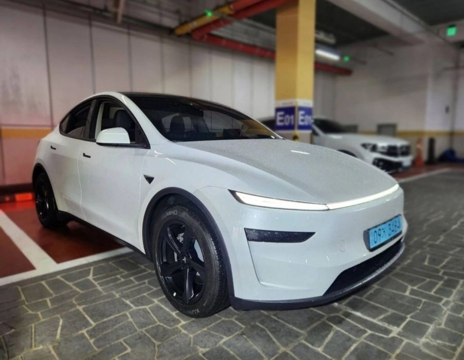 Tesla Model Y Rwd
