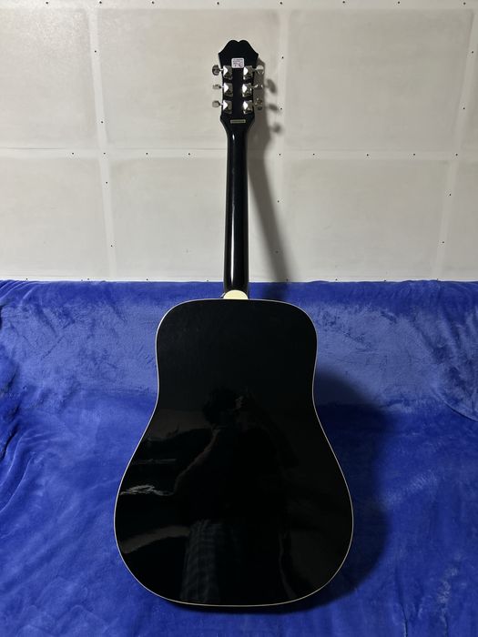аккустическая гитара epiphone