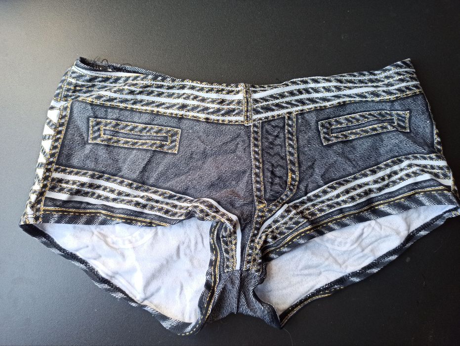 Бански рокля за момиче и дамски на две части