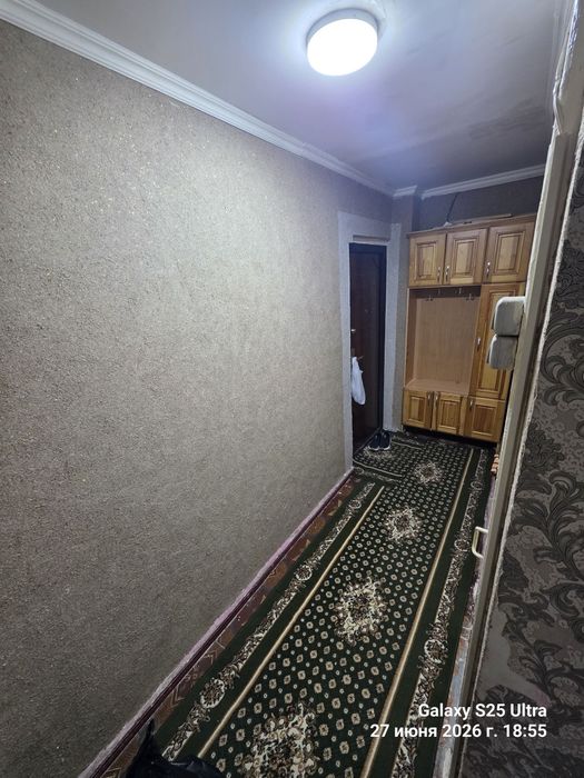 Квартира узок муддатга фрункий массивда