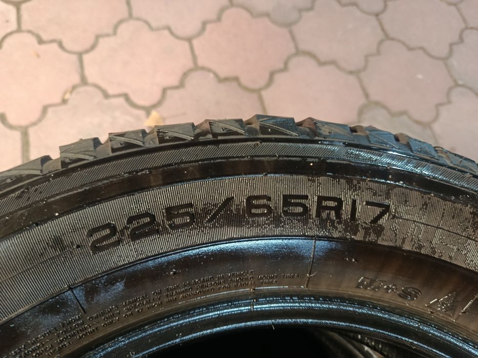Продам зимние шины R17
