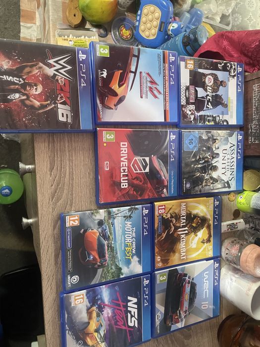Продавам PlayStation4!