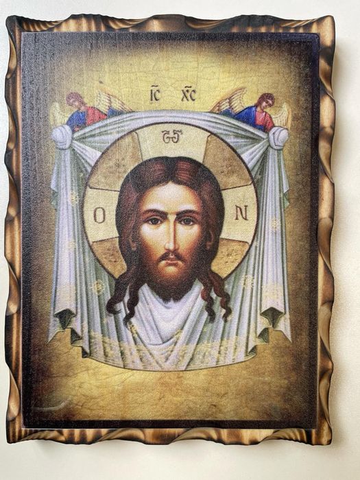 Икона върху застарено дърво