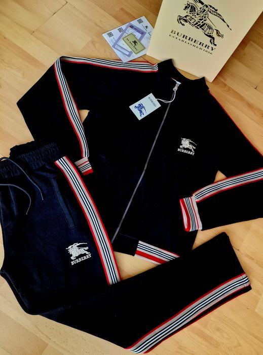 Trening bumbac,new collection,made in Portgal,logo brodat,buzunare laterale,diverse mărimi