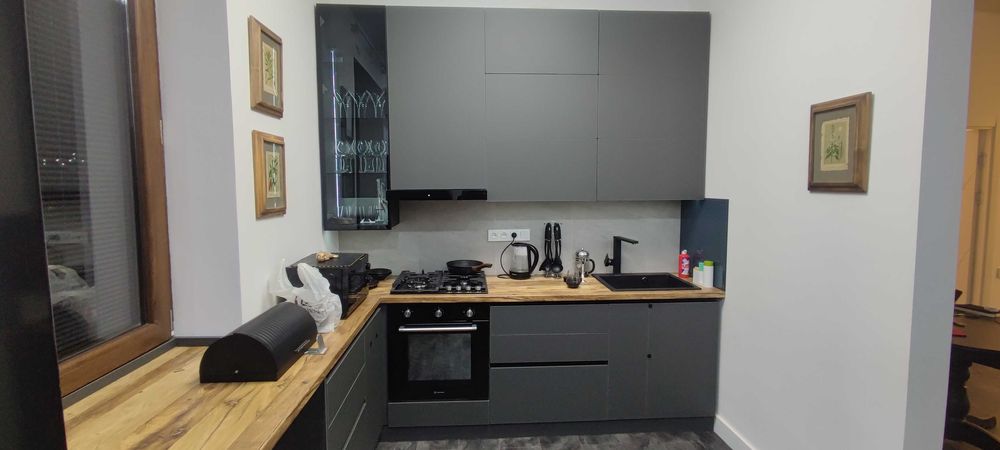 Кухня на заказ! Скромная кухня, современная! Мебель на заказ