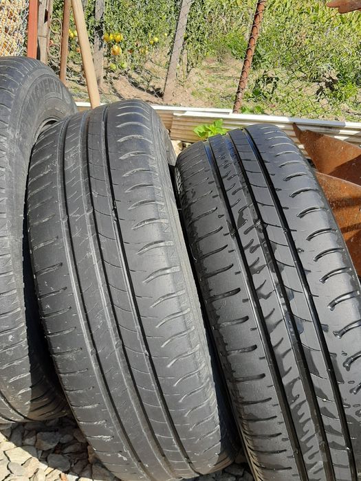 Anvelope auto de vara