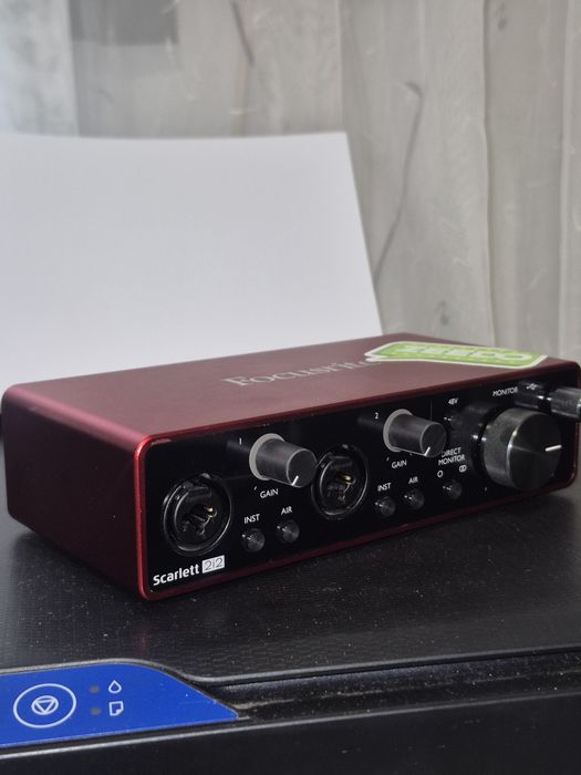 【中古】Focusrite Scarlett (2i2 2nd Gen) Focusrite Scarlett 2i2 2nd Gen USB Audio Interface 24-bit/192kHz