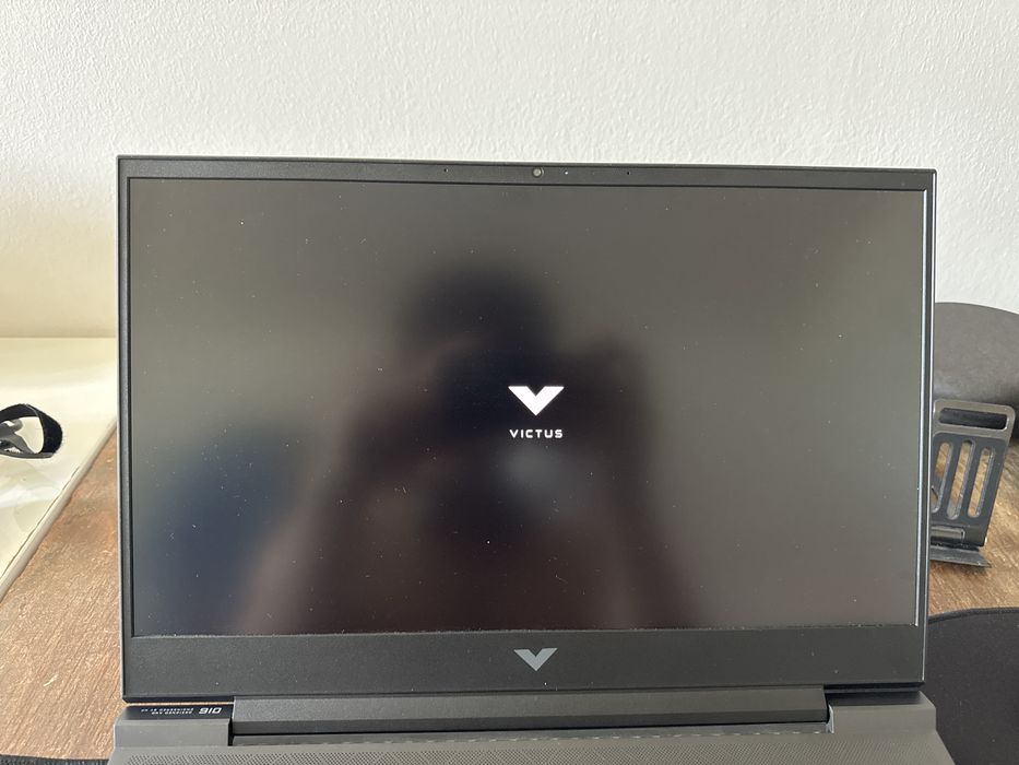 Лептоп victus 16 на 4td ssd