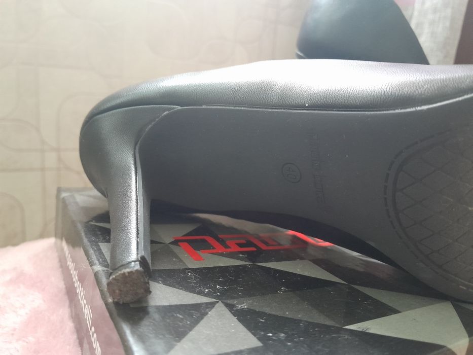 Дамски обувки с ток