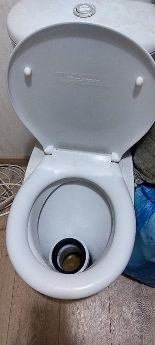 Унитаз для ремонта/стройки