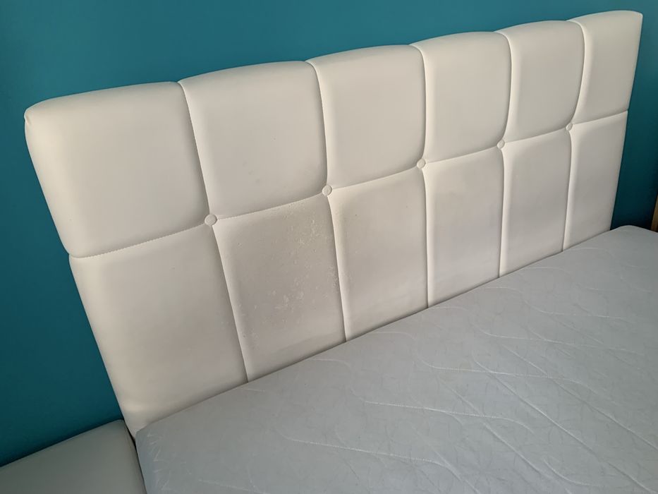 Тапицирано легло 140/207 см