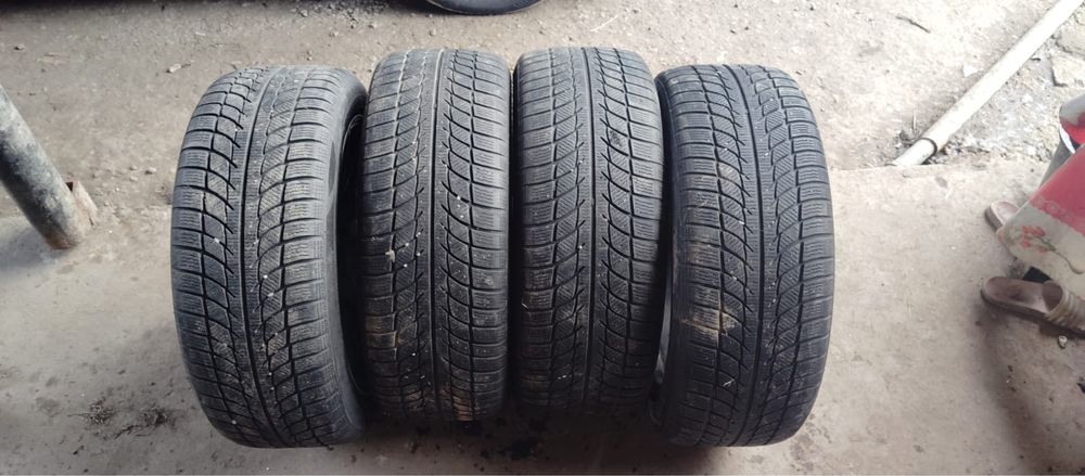 Vand cauciucuri de iarna 245/45 r19
