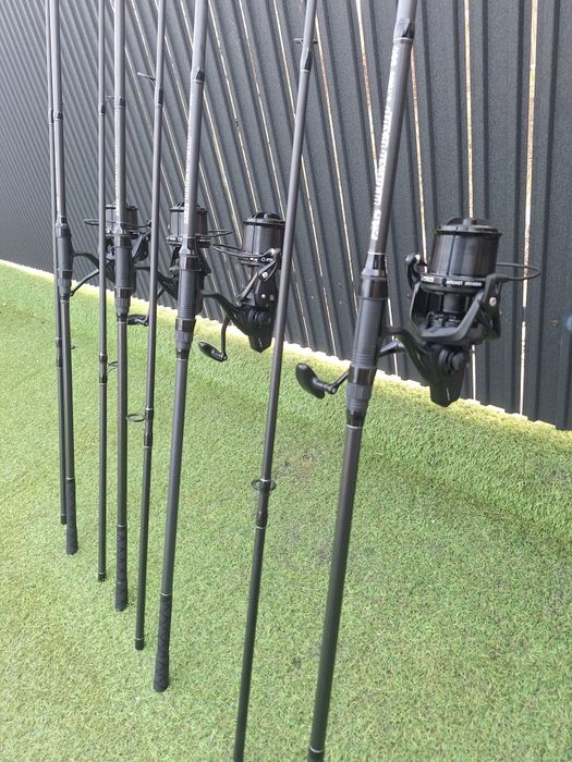 Set Pescuit 4 Legend Pro Fl 3.6m + 4 Arcast 10000 9+1 rulmenti

Produs