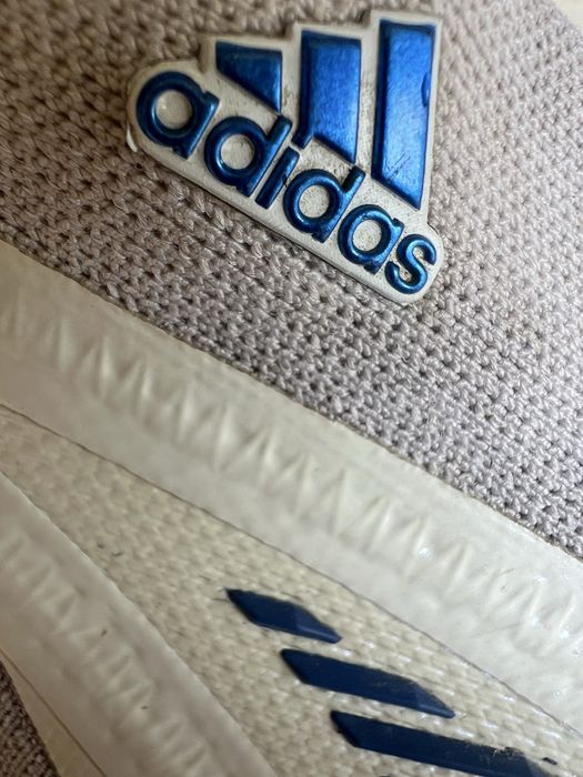 Adidasi Adidas Predator . Marimea FR 40.