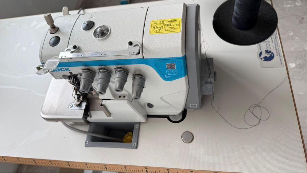 Masini de cusut Jack