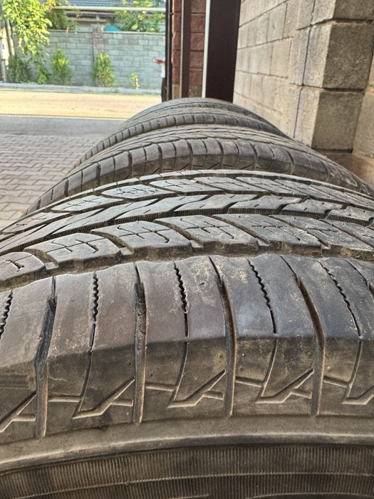 Продам шины 285/60/18