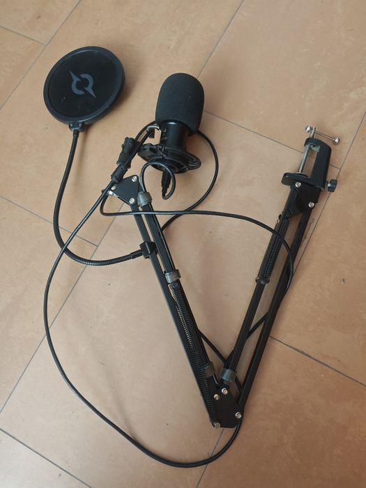 Microfon gaming AQIRYS Voyager, negru