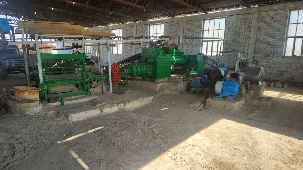 Gisht zavod sotiladi