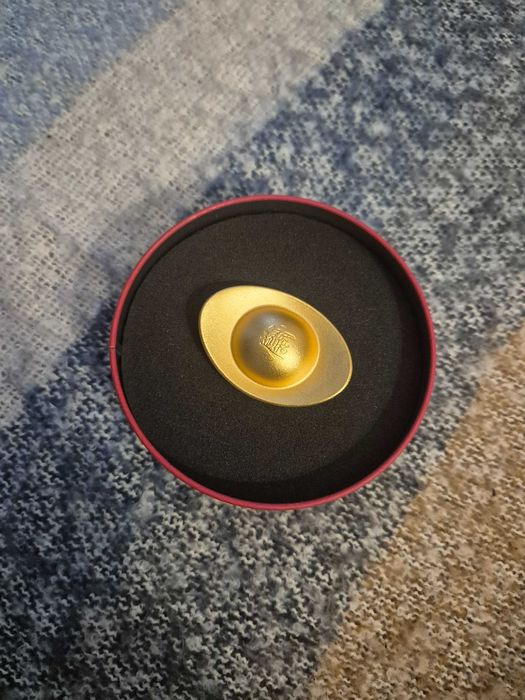 Фън шуй мини орнамент от месингов златен блок