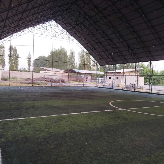 Mini futbol stadioni sotiladi