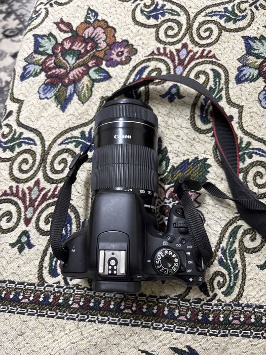 Фотоапарат Canon eos 800d