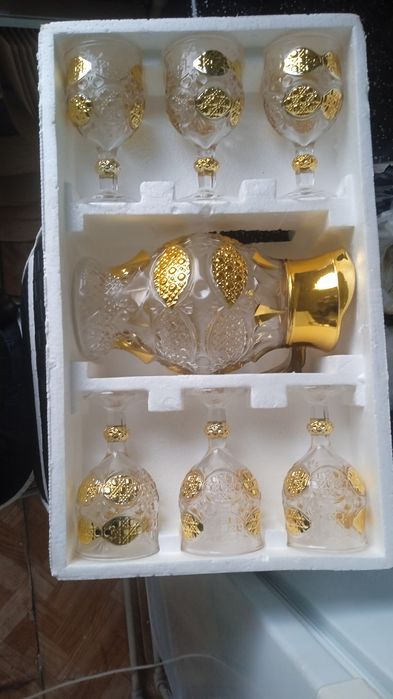 Фужера и ваза набор