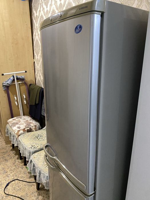 Холодильник самсунг