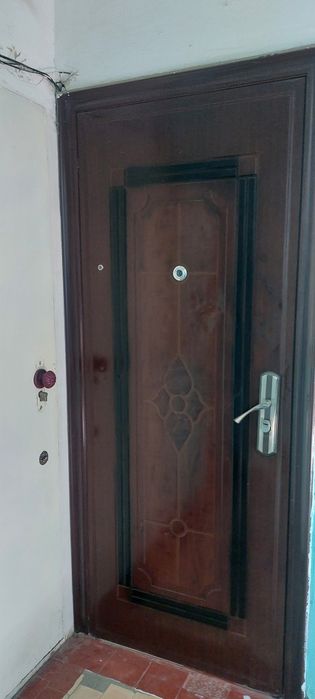 Продаются 2 двери