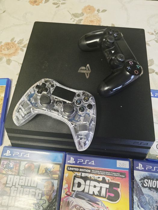 Vand ps 4 pro de 1 tb
