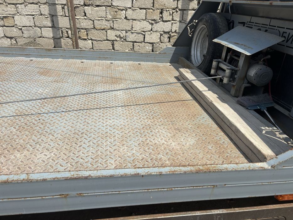 Продам платформу на эвакуатор с лебедкой