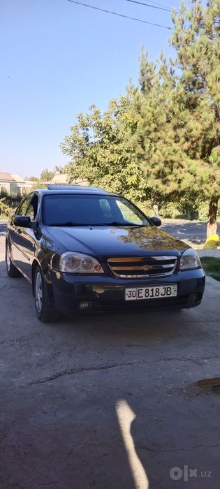 Avtamat Lacetti srochno sotiladi