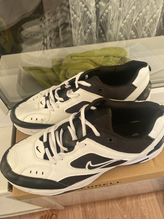 Кроссовки Найк