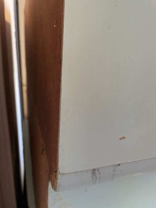 Bufet vechi de bucătărie