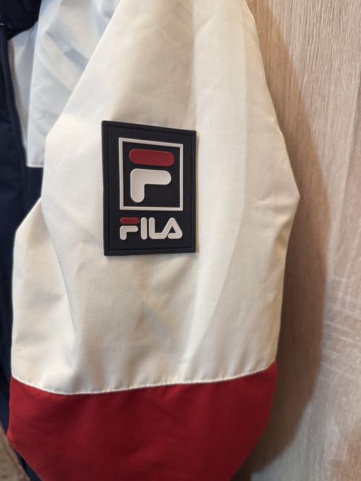 Продам куртку зимнию