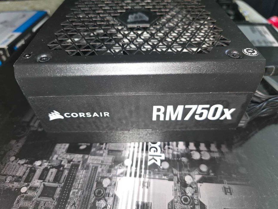 Захранване Corsair RM750x 750W 80+ Gold