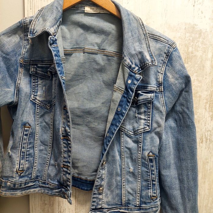 Продавам два броя якета