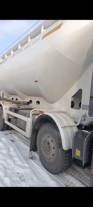 Цементовоз шахман