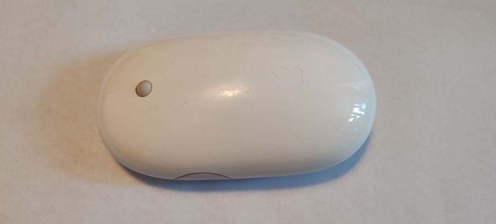 Apple Mighty Mouse/ безжична блутут мишка