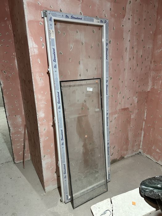 Продается оконно-дверной блок