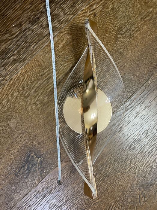 Стенна лампа - аплик, златен с акрилни орнаменти