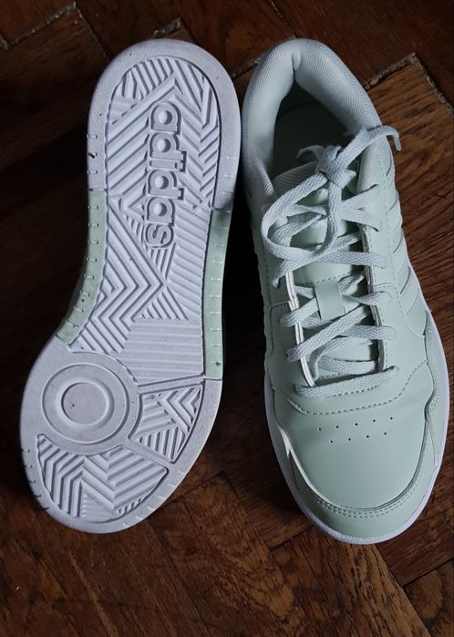 Adidași damă  25,5 noi