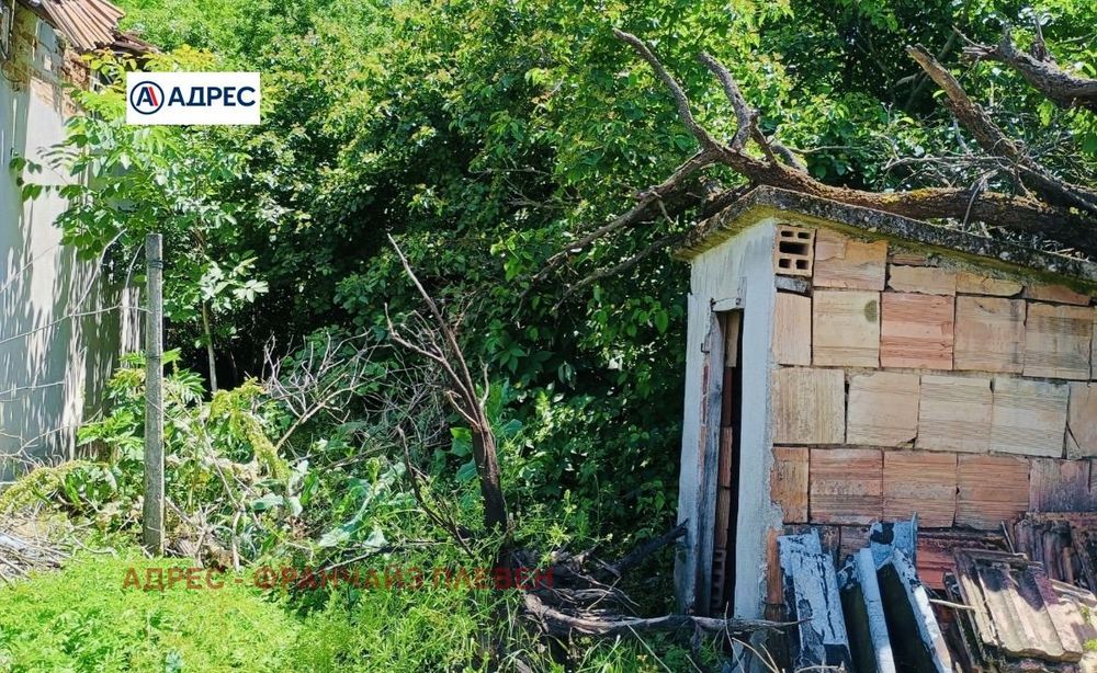 Парцел в Плевен, област-с.Обнова площ 2780 цена 11248