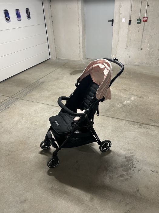 Лятна количка baby monsters kuki