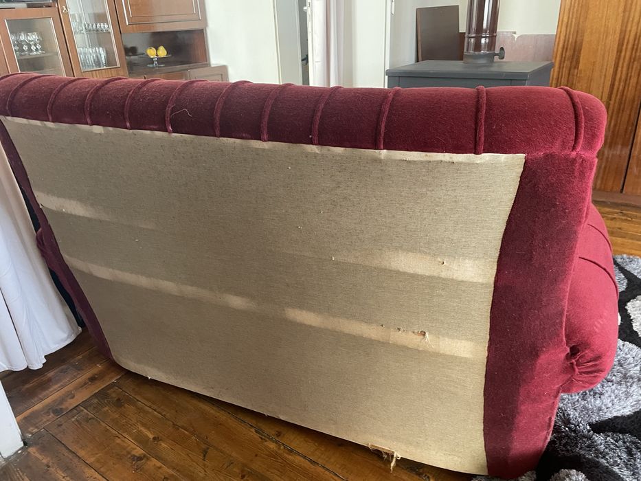 Диван с включен механизъм за спане