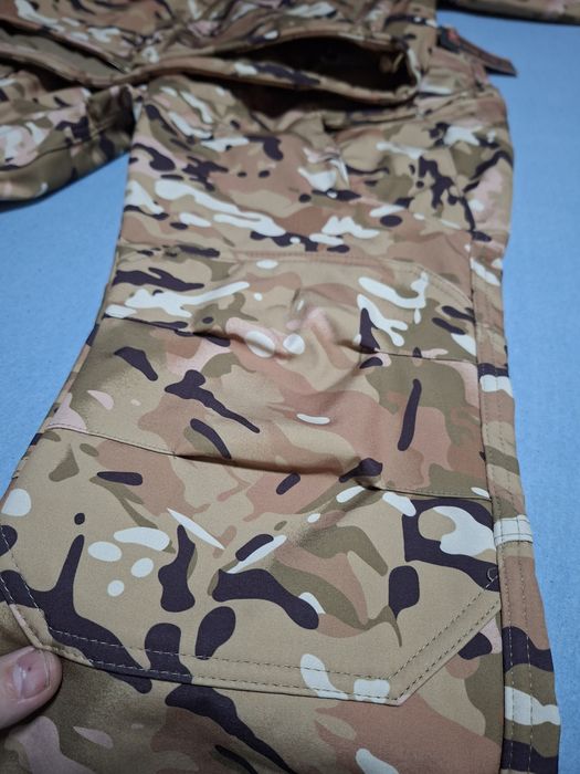 Камуфлажен комплект