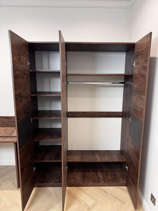 Продам спальнюю гарнитуру