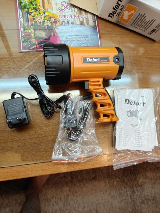 Фонарь светодиодный.