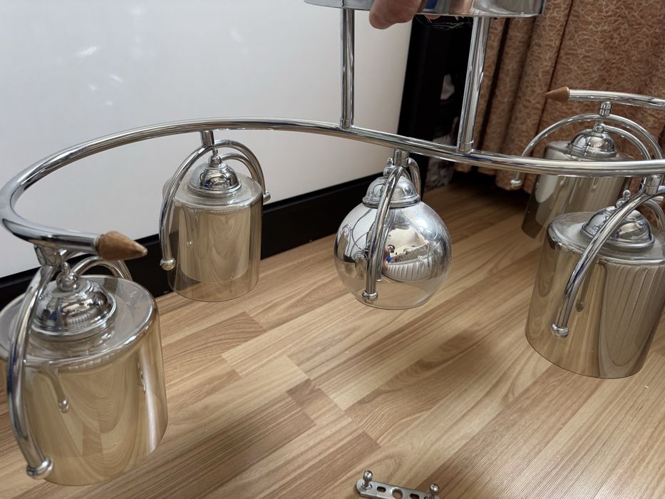 Люстра цвета «серебро», “белого цвета”