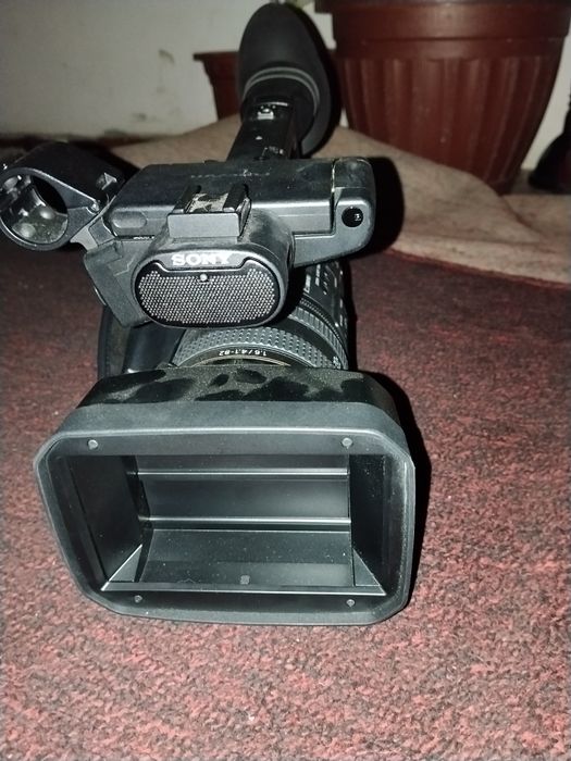 Video kamera sotiladi